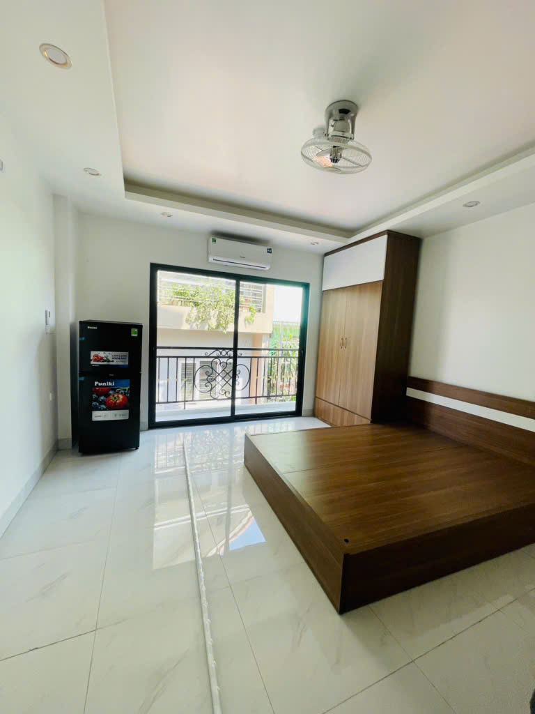Tòa nhà DT Minh Khai, Hai Bà Trưng 80tr/th | 70m 7T -12 phòng KK, Thang máy đầy đủ PCCC. Chỉ hơn 19 tỷ